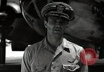 Image le commandant Frederick Ashworth de Bockscar Tinian île Îles Mariannes, 1945, de la seconde 45 séquences d'archives historiques vidéo 65675036279