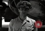 Image le commandant Frederick Ashworth de Bockscar Tinian île Îles Mariannes, 1945, de la seconde 46 séquences d'archives historiques vidéo 65675036279