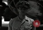 Image le commandant Frederick Ashworth de Bockscar Tinian île Îles Mariannes, 1945, de la seconde 52 séquences d'archives historiques vidéo 65675036279