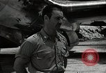 Image Major Thomas Ferebee Tinian île Îles Mariannes, 1945, de la seconde 9 séquences d'archives historiques vidéo 65675036280