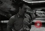 Image Major Thomas Ferebee Tinian île Îles Mariannes, 1945, de la seconde 51 séquences d'archives historiques vidéo 65675036280