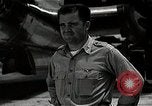 Image Major Charles Sweeney Tinian île Îles Mariannes, 1945, de la seconde 9 séquences d'archives historiques vidéo 65675036281