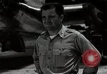 Image Major Charles Sweeney Tinian île Îles Mariannes, 1945, de la seconde 10 séquences d'archives historiques vidéo 65675036281
