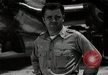 Image Major Charles Sweeney Tinian île Îles Mariannes, 1945, de la seconde 17 séquences d'archives historiques vidéo 65675036281