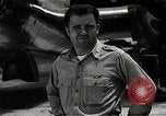 Image Major Charles Sweeney Tinian île Îles Mariannes, 1945, de la seconde 18 séquences d'archives historiques vidéo 65675036281