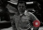 Image Major Charles Sweeney Tinian île Îles Mariannes, 1945, de la seconde 23 séquences d'archives historiques vidéo 65675036281