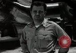 Image Major Charles Sweeney Tinian île Îles Mariannes, 1945, de la seconde 24 séquences d'archives historiques vidéo 65675036281