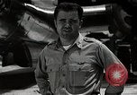 Image Major Charles Sweeney Tinian île Îles Mariannes, 1945, de la seconde 54 séquences d'archives historiques vidéo 65675036281