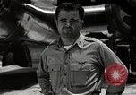 Image Major Charles Sweeney Tinian île Îles Mariannes, 1945, de la seconde 59 séquences d'archives historiques vidéo 65675036281