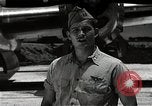 Standbild Captain Kermit Beahan Insel Tinian Marianen, 1945, aus Sekunde 17 historischem Filmmaterial Videoclip 65675036282
