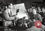 Standbild Schine Fotos bei Army-McCarthy Anhörungen United States USA, 1954, aus Sekunde 4 historischem Filmmaterial Videoclip 65675036293