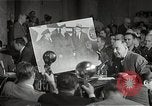 Standbild Schine Fotos bei Army-McCarthy Anhörungen United States USA, 1954, aus Sekunde 11 historischem Filmmaterial Videoclip 65675036293