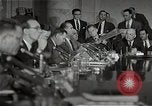 Standbild Schine Fotos bei Army-McCarthy Anhörungen United States USA, 1954, aus Sekunde 23 historischem Filmmaterial Videoclip 65675036293