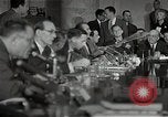 Standbild Schine Fotos bei Army-McCarthy Anhörungen United States USA, 1954, aus Sekunde 25 historischem Filmmaterial Videoclip 65675036293
