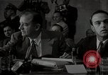 Standbild Schine Fotos bei Army-McCarthy Anhörungen United States USA, 1954, aus Sekunde 37 historischem Filmmaterial Videoclip 65675036293
