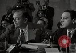 Standbild Schine Fotos bei Army-McCarthy Anhörungen United States USA, 1954, aus Sekunde 40 historischem Filmmaterial Videoclip 65675036293