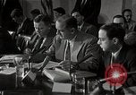 Standbild Schine Fotos bei Army-McCarthy Anhörungen United States USA, 1954, aus Sekunde 43 historischem Filmmaterial Videoclip 65675036293