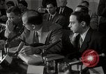 Standbild Schine Fotos bei Army-McCarthy Anhörungen United States USA, 1954, aus Sekunde 52 historischem Filmmaterial Videoclip 65675036293