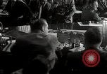 Standbild Schine Fotos bei Army-McCarthy Anhörungen United States USA, 1954, aus Sekunde 62 historischem Filmmaterial Videoclip 65675036293