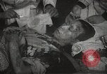 Standbild Atombombe Opfer Hiroshima Japan, 1945, aus Sekunde 58 historischem Filmmaterial Videoclip 65675036294