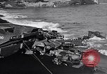 Standbild zerstörten amphibischen Handwerk Iwo Jima, 1945, aus Sekunde 30 historischem Filmmaterial Videoclip 65675036298