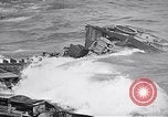 Standbild zerstörten amphibischen Handwerk Iwo Jima, 1945, aus Sekunde 48 historischem Filmmaterial Videoclip 65675036298