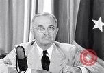 Standbild Präsident Harry Truman nach der Potsdamer Konferenz Washington DC USA, 1945, aus Sekunde 7 historischem Filmmaterial Videoclip 65675036323