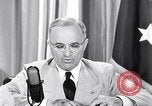 Standbild Präsident Harry Truman nach der Potsdamer Konferenz Washington DC USA, 1945, aus Sekunde 26 historischem Filmmaterial Videoclip 65675036323