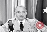 Standbild Präsident Harry Truman nach der Potsdamer Konferenz Washington DC USA, 1945, aus Sekunde 31 historischem Filmmaterial Videoclip 65675036323