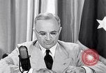 Standbild Präsident Harry Truman nach der Potsdamer Konferenz Washington DC USA, 1945, aus Sekunde 37 historischem Filmmaterial Videoclip 65675036323
