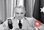 Standbild Präsident Harry Truman nach der Potsdamer Konferenz Washington DC USA, 1945, aus Sekunde 39 historischem Filmmaterial Videoclip 65675036323
