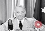 Standbild Präsident Harry Truman nach der Potsdamer Konferenz Washington DC USA, 1945, aus Sekunde 45 historischem Filmmaterial Videoclip 65675036323