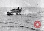 Standbild italienischen Motor Torpedo boat Adria, 1915, aus Sekunde 8 historischem Filmmaterial Videoclip 65675036335