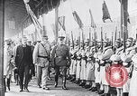 Image Général John J Pershing Paris France, 1917, de la seconde 35 séquences d'archives historiques vidéo 65675036346