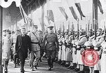 Image Général John J Pershing Paris France, 1917, de la seconde 36 séquences d'archives historiques vidéo 65675036346