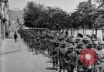 Immagine di US Army marzo a Parigi nella prima guerra mondiale Parigi Francia, 1917, secondo 14 filmato di repertorio 65675036347
