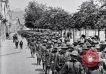 Immagine di US Army marzo a Parigi nella prima guerra mondiale Parigi Francia, 1917, secondo 34 filmato di repertorio 65675036347