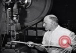 Standbild Schmuckfabrik New York City USA, 1919, aus Sekunde 4 historischem Filmmaterial Videoclip 65675036348