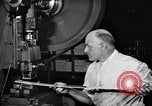 Standbild Schmuckfabrik New York City USA, 1919, aus Sekunde 9 historischem Filmmaterial Videoclip 65675036348