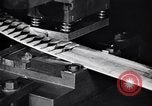 Standbild Schmuckfabrik New York City USA, 1919, aus Sekunde 15 historischem Filmmaterial Videoclip 65675036348