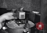 Standbild Schmuckfabrik New York City USA, 1919, aus Sekunde 34 historischem Filmmaterial Videoclip 65675036348
