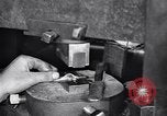 Standbild Schmuckfabrik New York City USA, 1919, aus Sekunde 36 historischem Filmmaterial Videoclip 65675036348