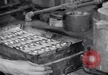 Standbild Schmuckfabrik New York City USA, 1919, aus Sekunde 44 historischem Filmmaterial Videoclip 65675036348