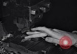 Standbild Schmuckfabrik New York City USA, 1919, aus Sekunde 47 historischem Filmmaterial Videoclip 65675036348