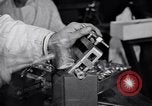 Standbild Schmuckfabrik New York City USA, 1919, aus Sekunde 60 historischem Filmmaterial Videoclip 65675036348