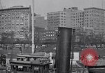 Standbild Insel Manhattan und New York City als gesehen vom Hafen New York City USA, 1919, aus Sekunde 56 historischem Filmmaterial Videoclip 65675036350