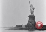 Standbild New York City Mitte der 1920er Jahre New York City USA, 1925, aus Sekunde 49 historischem Filmmaterial Videoclip 65675036354