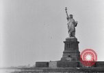 Standbild New York City Mitte der 1920er Jahre New York City USA, 1925, aus Sekunde 50 historischem Filmmaterial Videoclip 65675036354
