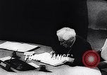 Immagine di Fine della seconda guerra mondiale Europa, 1945, secondo 55 filmato di repertorio 65675036368
