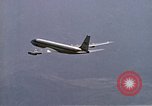 Standbild VC-137 Stratoliner Wohn- Flugzeuge United States USA, 1972, aus Sekunde 25 historischem Filmmaterial Videoclip 65675036385